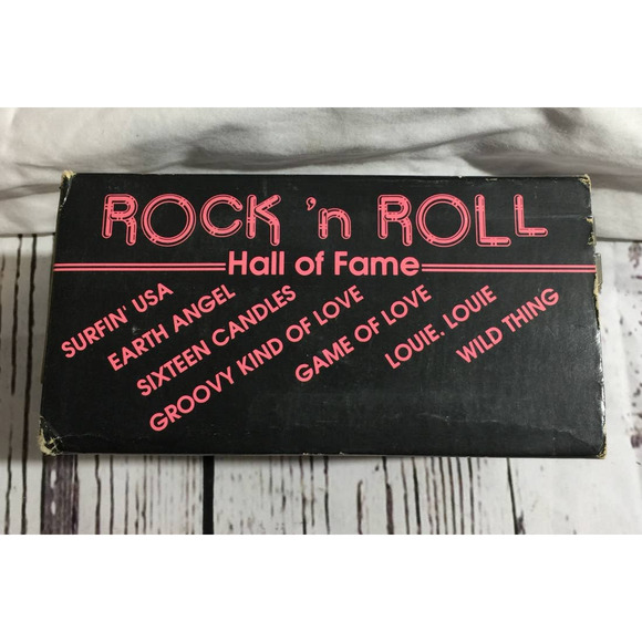 Rock And Roll Hall Of Fame 7 CD Collector's Edition Wild Thing Surfin' USA MORE - Picture 2 of 5